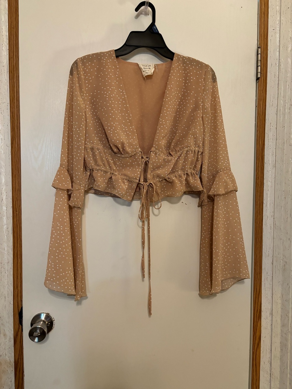 Style Rack Beige Polka Dot Tie-Front Crop Blouse